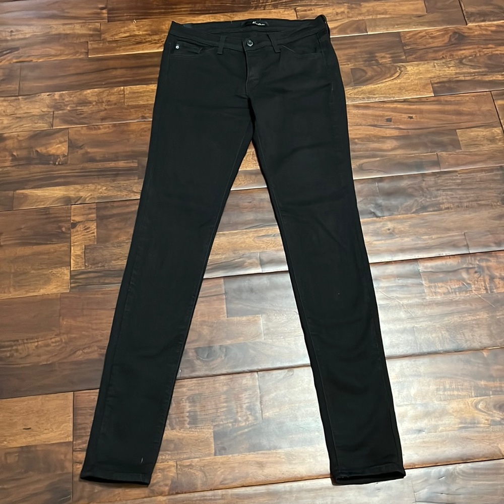 Womens Sz 28 KanCan black skinny jeans.